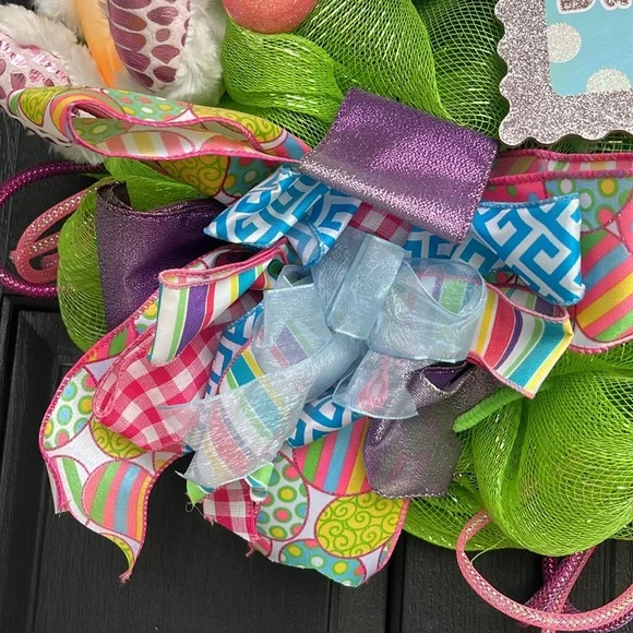 All Bunnies Welcome Door Wreath - Picture 13 of 13